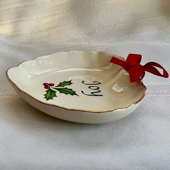 Lenox Sentiment‎ Heart Dish Joy Holiday Holly Berries 24k Gold Trim - Picture 8 of 8